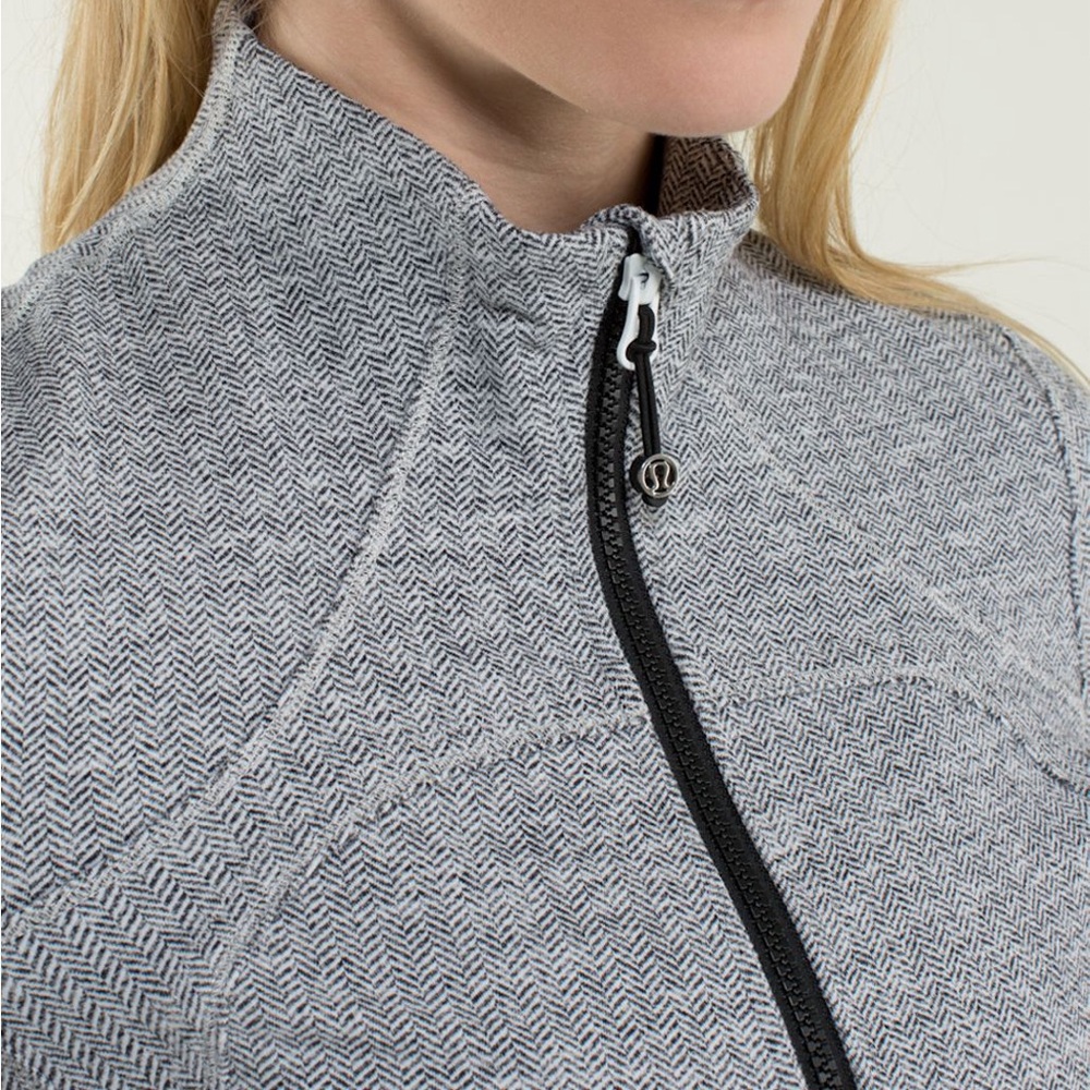 EUC Lululemon Forme Jacket II *Textured - Picture 2 of 10